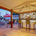 9hotel Cesari 4*
