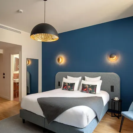 9hotel Cesari Hotell