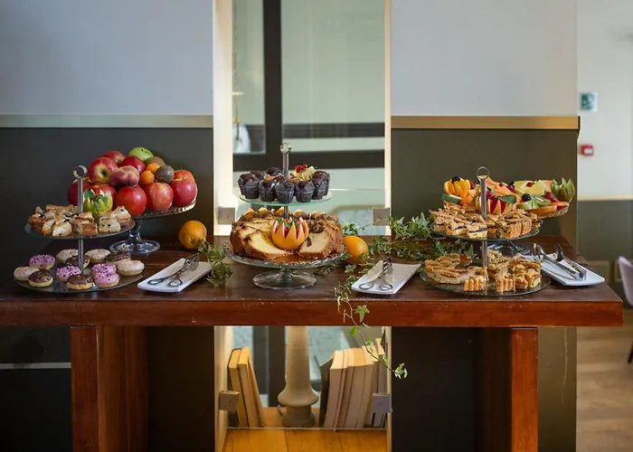 9hotel Cesari Hotel 4*