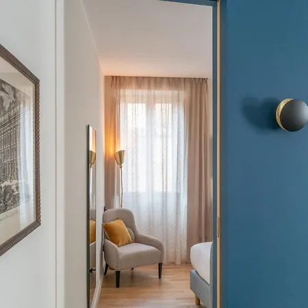 9hotel Cesari