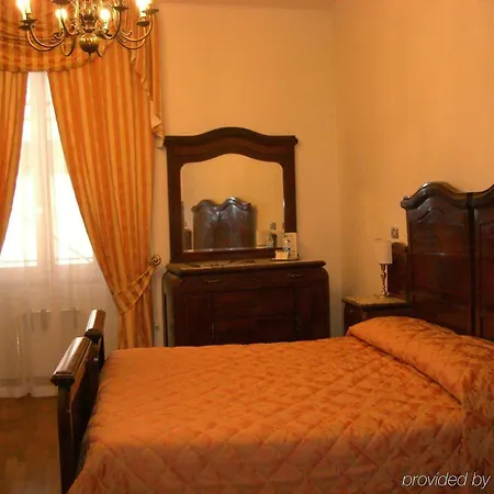 Hotell 9hotel Cesari 4*