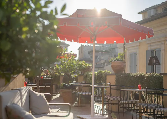 9hotel Cesari מלון