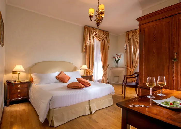 מלון 9hotel Cesari 4*