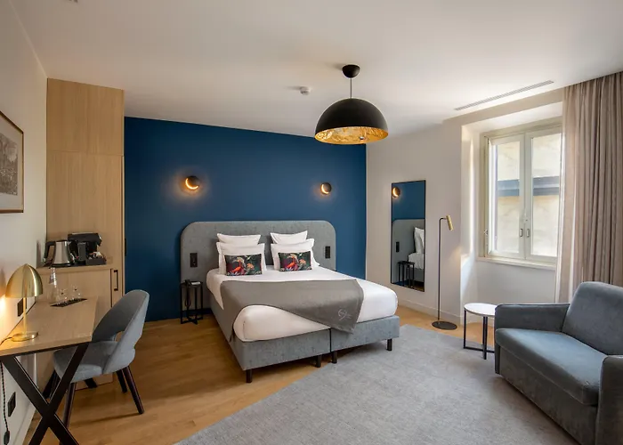 מלון 9hotel Cesari 4*