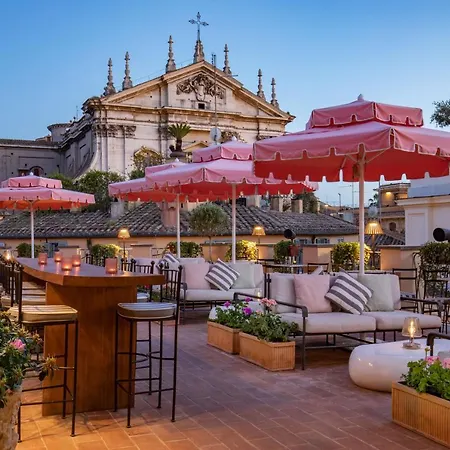 9hotel Cesari Hotel