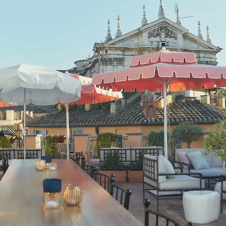 Hotell 9hotel Cesari 4*