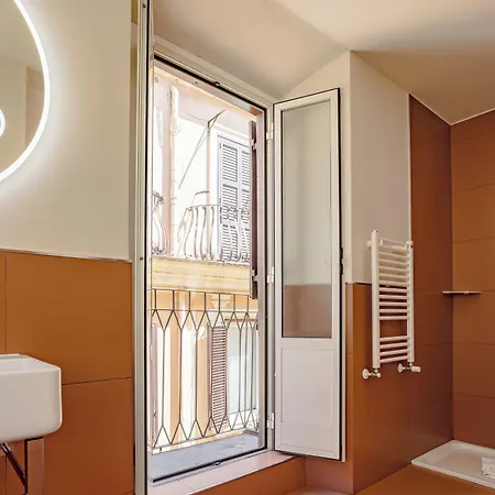 9hotel Cesari Hotel 4*