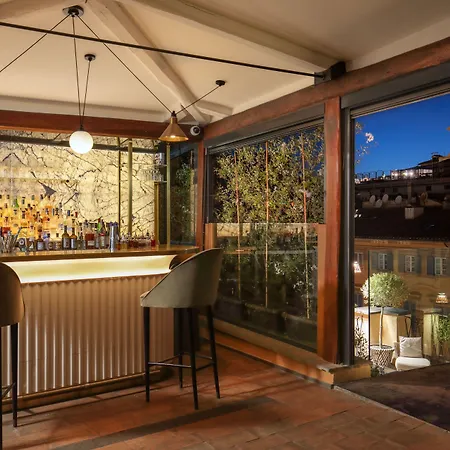 9hotel Cesari 4*