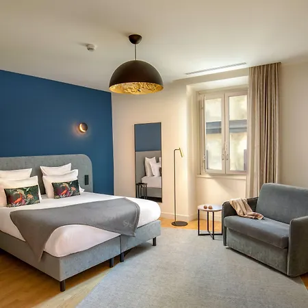 9hotel Cesari 4*