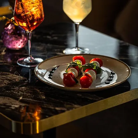 9hotel Cesari 4* Řím