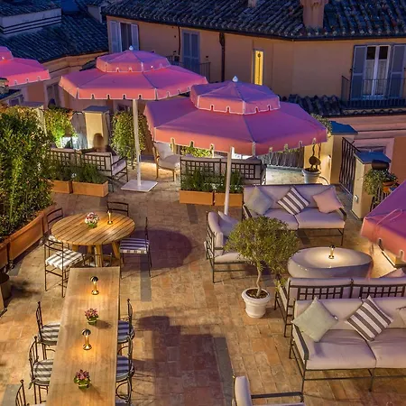 9hotel Cesari Отель